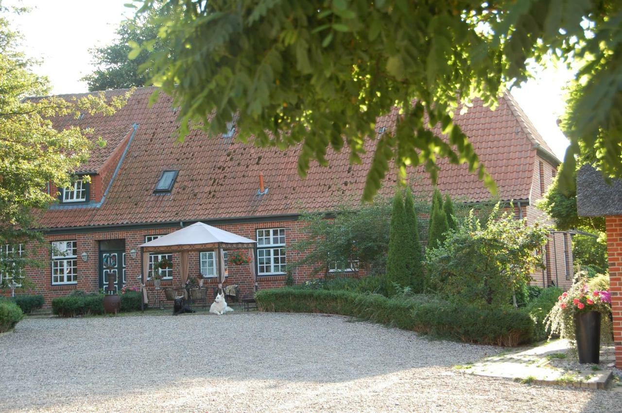 Ostseepferdehof Neukirchen  ภายนอก รูปภาพ